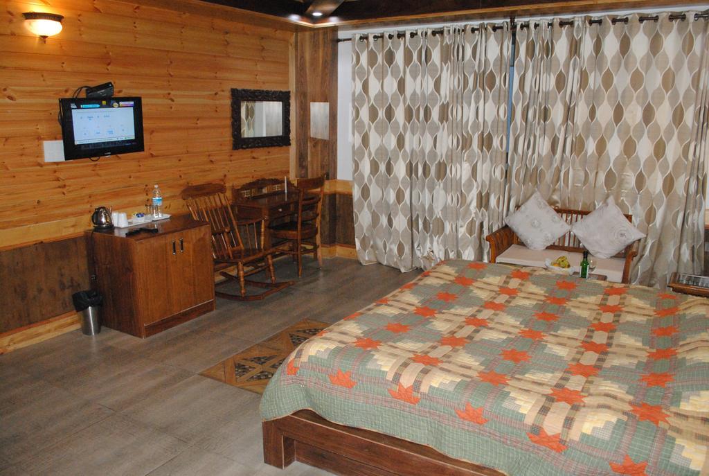 Vivaan The Sunrise Resort Manāli Exteriör bild