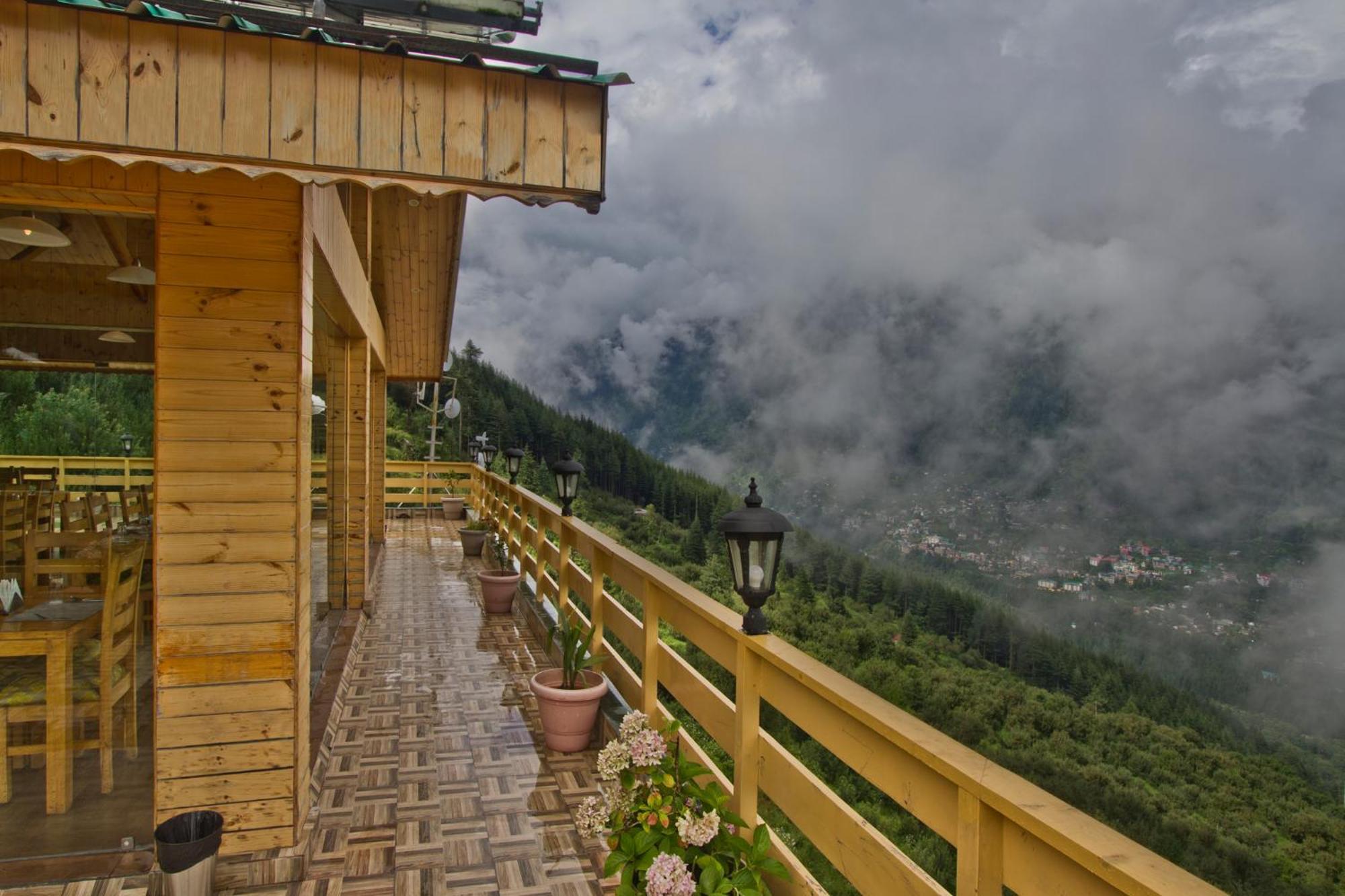 Vivaan The Sunrise Resort Manāli Exteriör bild